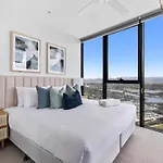 Broadbeach Casino Private Apartments - Gclr