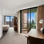 Legends Surfers Paradise Mid Week Madness Deal - Q Stay