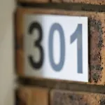 Entire Beachside 2 Bedroom Unit