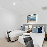 Oracle Resort Broadbeach - Gclr