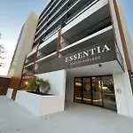 Riverside Stay In Central