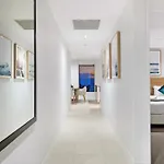 Soul Surfers Paradise - Self Contained & Privately Managed