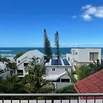 Jefferson Palms - Burleigh Letting