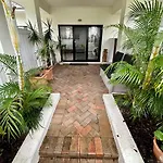 Large Studio In The Heart Of Hope Island & Sanctuary Cove