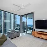 Signature Ocean Views 9Th Floor 2 Bed 2 Bath Free Parking
