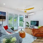 1 Bedroom Gem With Aircon Stroll To Beach