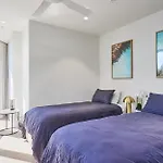 Oceanview Luxury Broadbeach 2 Bedroom