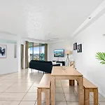 Wings Luxury Apartment Netflix