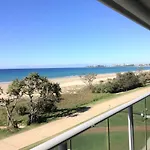 Pacific Surf Absolute Beachfront Apartments