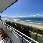 Absolute Beachfront Main Beach Gold Coast