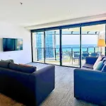 Circle On Cavill Surfers Paradise Apartments-Holiday Paradise