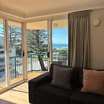 San Mateo On Broadbeach