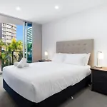 Artique 3 Bedroom Apartment Close To The Beach - Coasthm