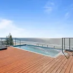 Palm Beach Escape With Rooftop Pool - Coasthm