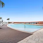 Beachfront Luxe 2Bedroom Apt With Sunset River Views