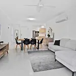 Relax In Luxury At Sunrise Cove