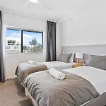 Relax In Luxury At Sunrise Cove