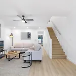 Villa Surfers Paradise