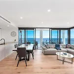 Luxury 3 Bedroom High Floor Ocean View Apartment