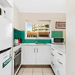 Superb 1 Bedroom Apartment Near The Beach