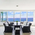 Designer Rooms At Q1 Resort - Gclr