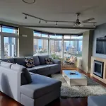 Superior Penthouse Apartment In Surfers Paradise On The Gold Coast