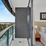 Luxury Living At The Oracle