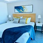 Paradise Living At Hilton With Stunning Ocean View