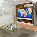 Mt Tamborine Stonehaven Manor
