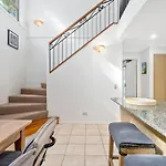 Entire Home In Southport Parade Southport