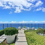 Rhapsody Stunning Ocean Views Apartment - Coasthm