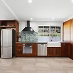 Spacious 4-Bed Hinterland Luxury Escape With Pool