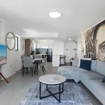 Top Floor Unit With Beach Access