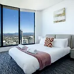 Cassa Beachfront - Breathtaking Oceanview Apartment