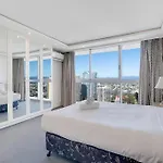 Ultimate Surfers Beachfront 2B