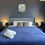 Beachview Surfers 2Bd Apartment Lux
