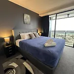 Beachview Surfers 2Bd Apartment Lux