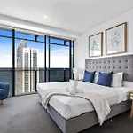 Circle On Cavill Surfers Paradise Mid Week Madness Deal - Q Stay