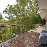 Hidden Escape With Stunning Ocean Views