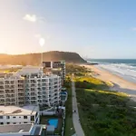 Premium Top Floor Oceanfront Unit In Regency On The Beach 705