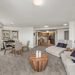 Oceanview Apartment In Resort Complex