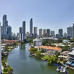 Surfers Paradise Spectacular City Views 7Th Floor 2Bedroom Apartment