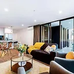 5 Star Beachfront Sky Home In Prime Location