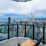 Darling Views 41St Floor Oasis With Pool