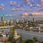 Surfers Paradise Penthouse & Rooftop Plunge Pool