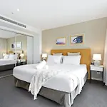 H Residences - Qstay