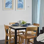 H Residences - Qstay