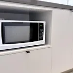 Theme Park Retreat Coomera 5 Beds Villa