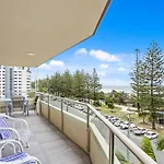 Iconic Burleigh Beachfront, 2 Bedroom Apartment