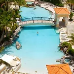 Chevron Renaissance - Low Floor - Self Contained & Privately Managed